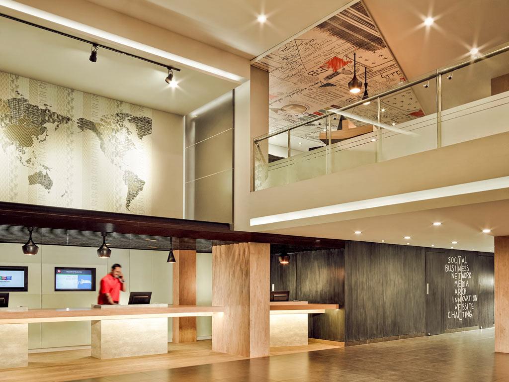 Ibis Gading Серпонг Екстериор снимка