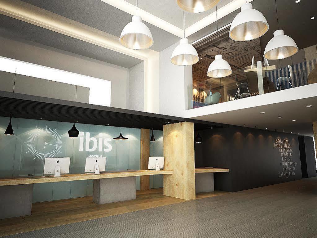 Ibis Gading Серпонг Екстериор снимка